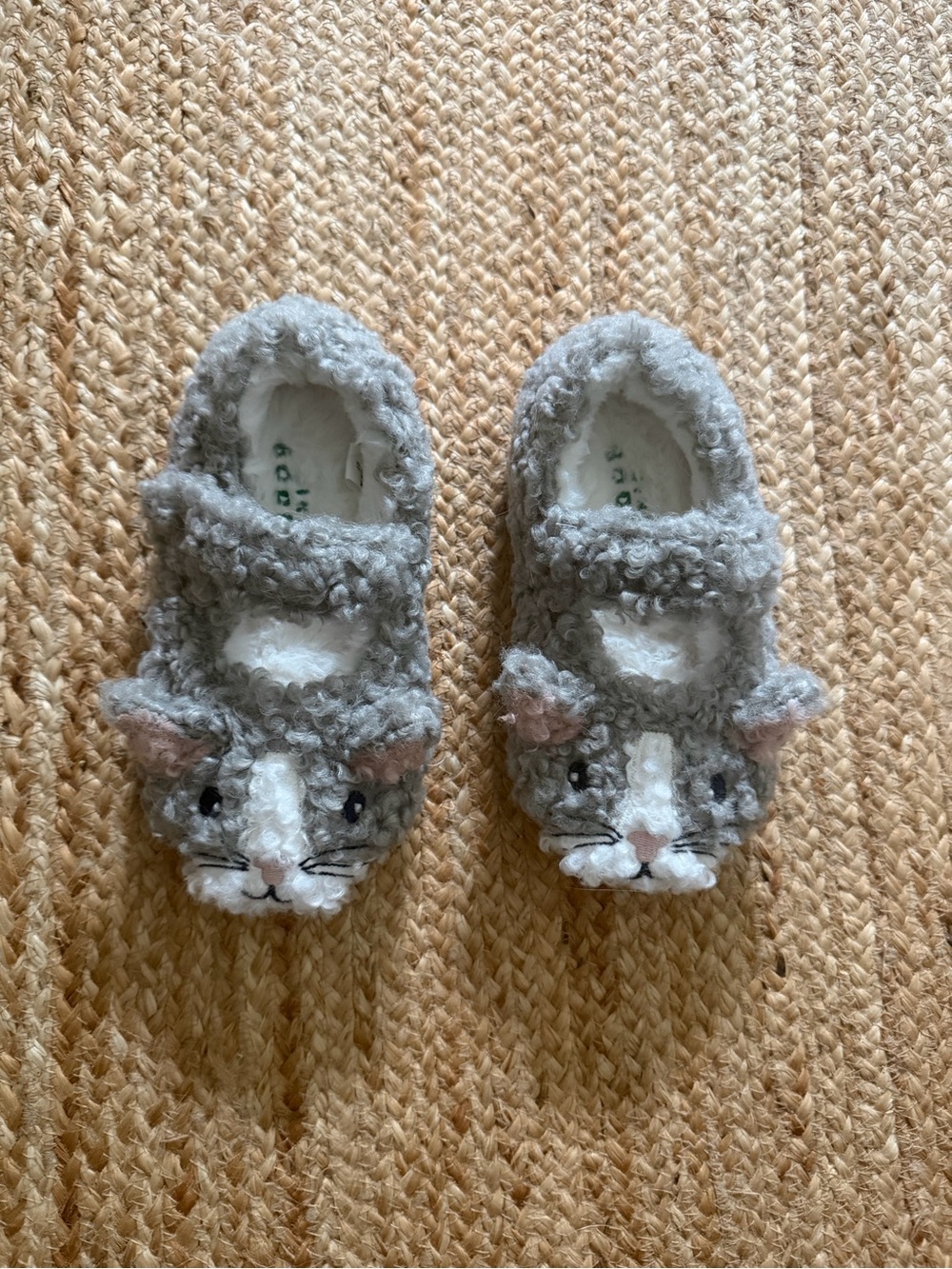 Mini Boden Gray Plush Cat Mary Jane Slippers with Pink Ear Accents - Picture 4 of 5